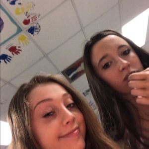 Meet your Posher, Avery